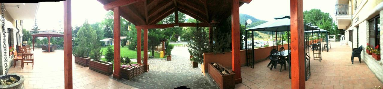 Alba Sporting Hotel Rocca di Mezzo Extérieur photo